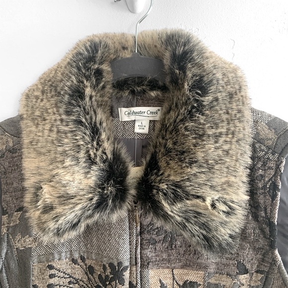 Coldwater Creek Tapestry Patchwork Gray Vest Removable Faux Fur Collar Large NWT - Picture 4 of 13